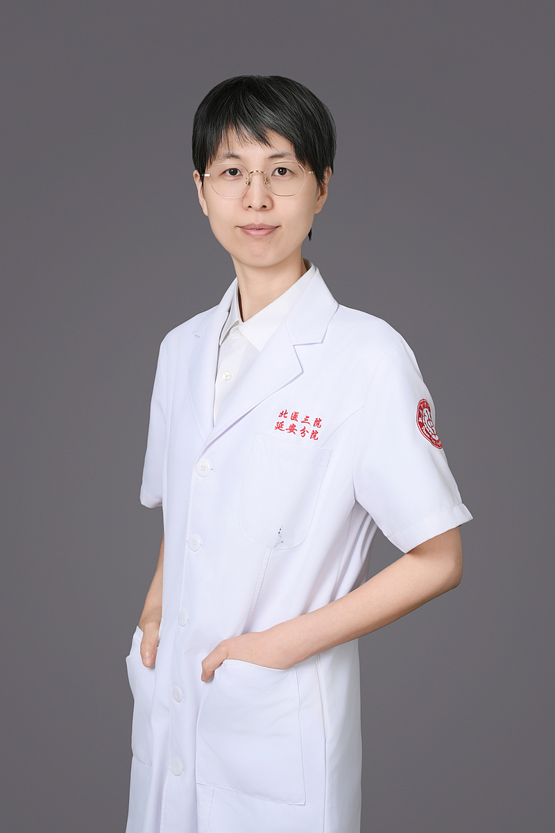 杨艳 北京大学第三医院 医学博士 副主任医师 妇科学术主任